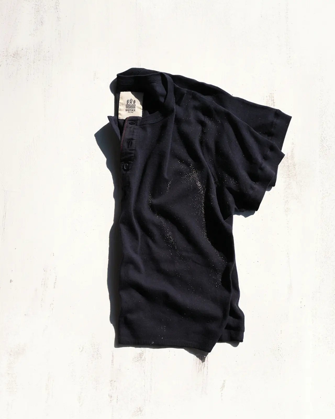 Folding in half henley deep marine men | organic cotton |  Hemen Biarritz