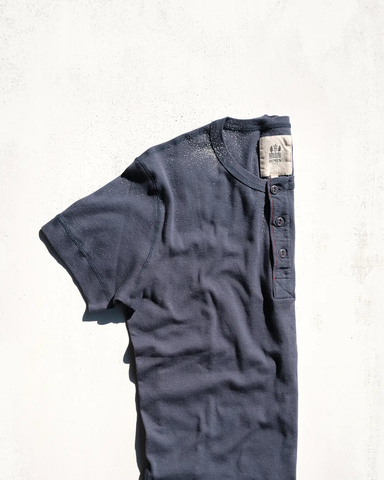 Folding in half Henley stell blue men | organic cotton |  Hemen Biarritz