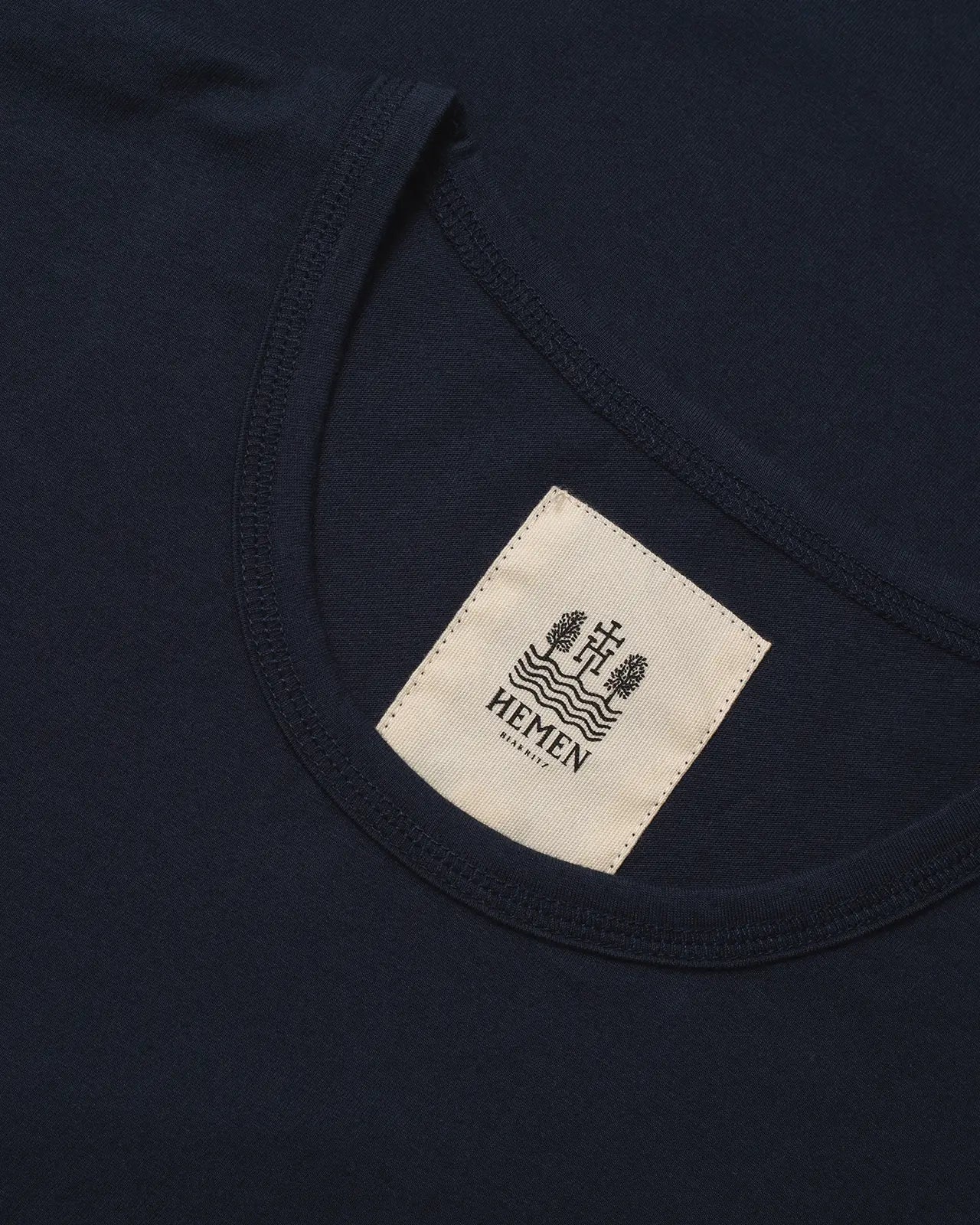 Men's t-shirt deep marine detail Dani Hemen Biarritz