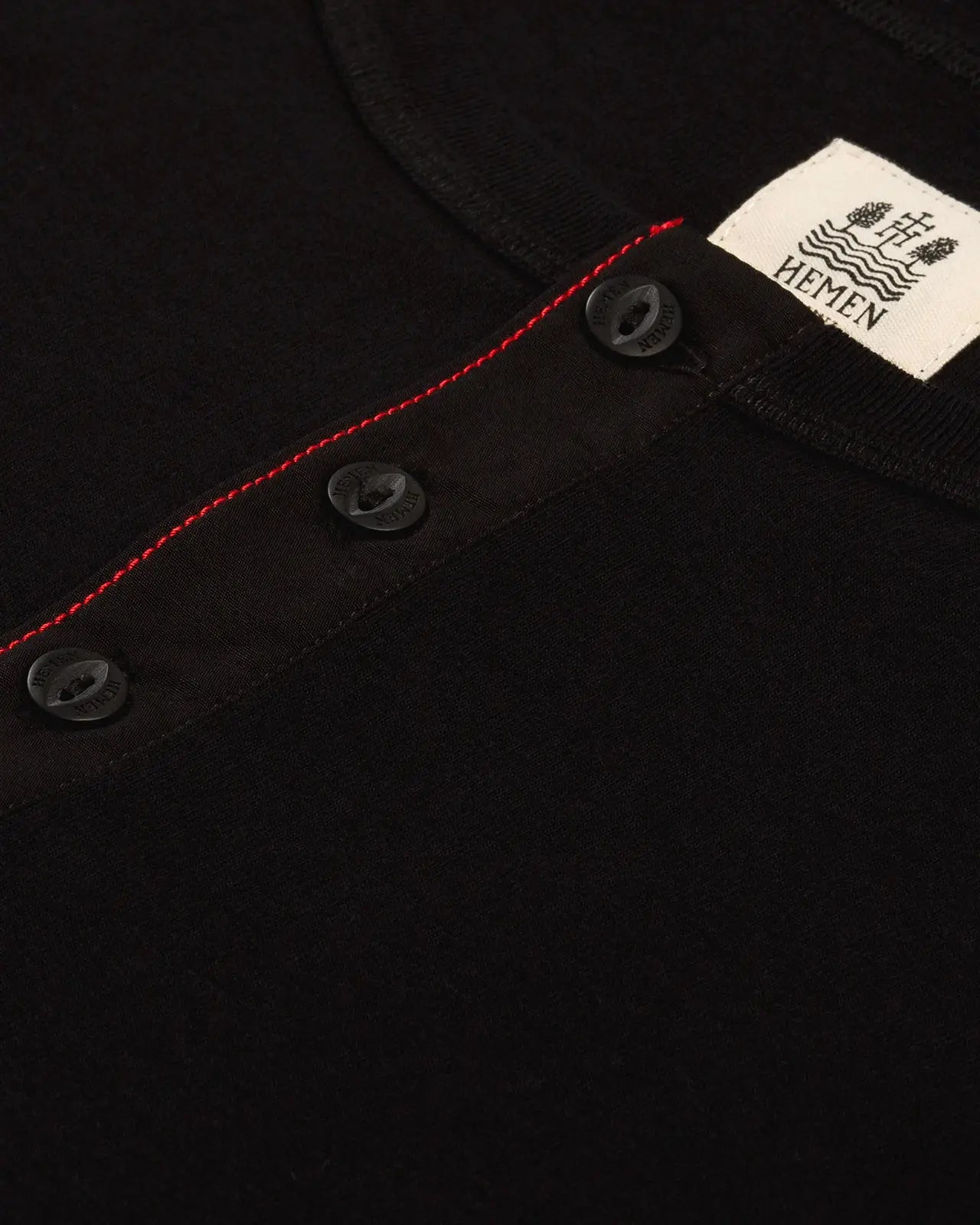 Men's henley black detail Harri Hemen Biarritz